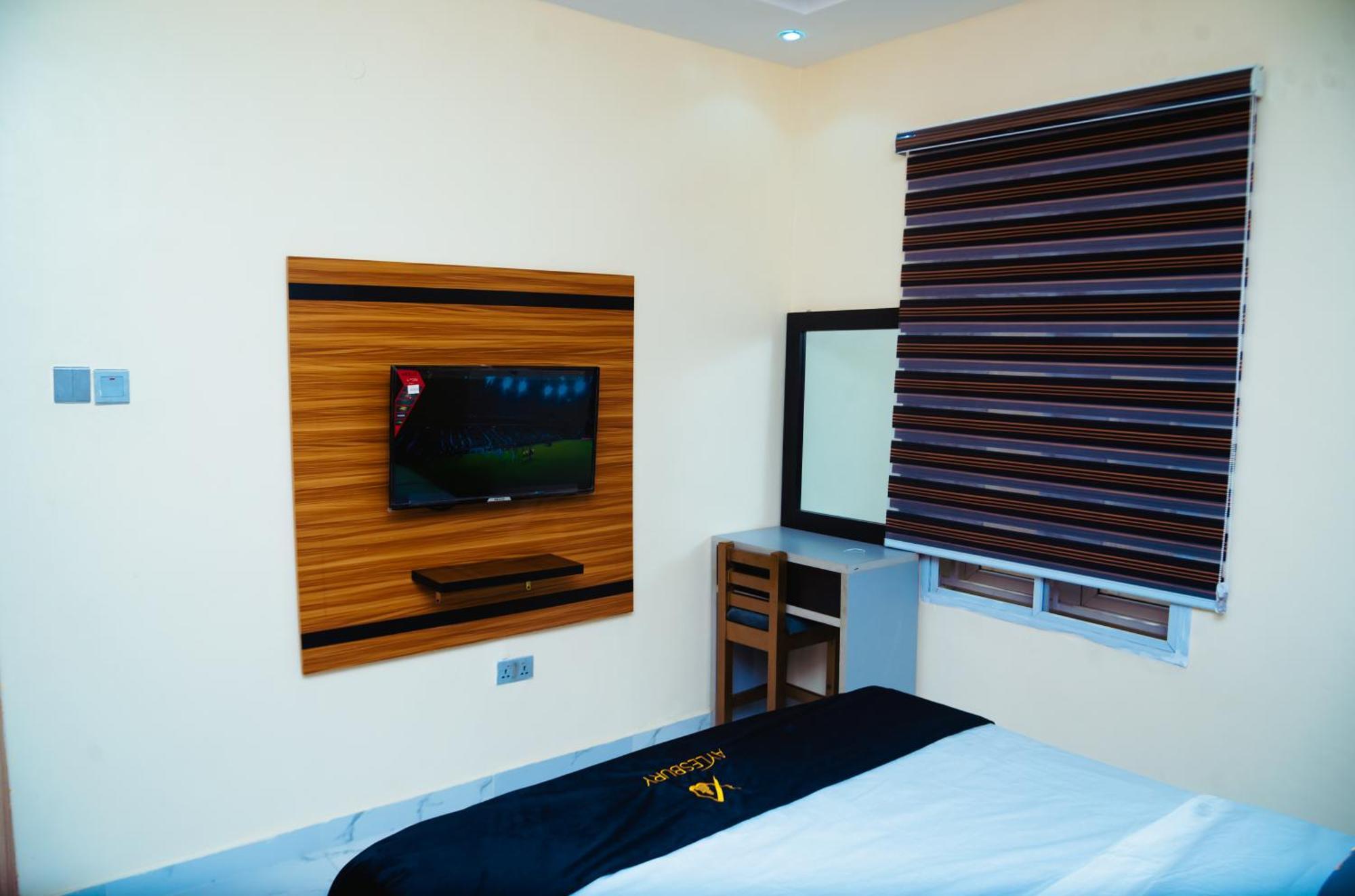 Aylesbury Homes Luxury Apartments 레키 외부 사진