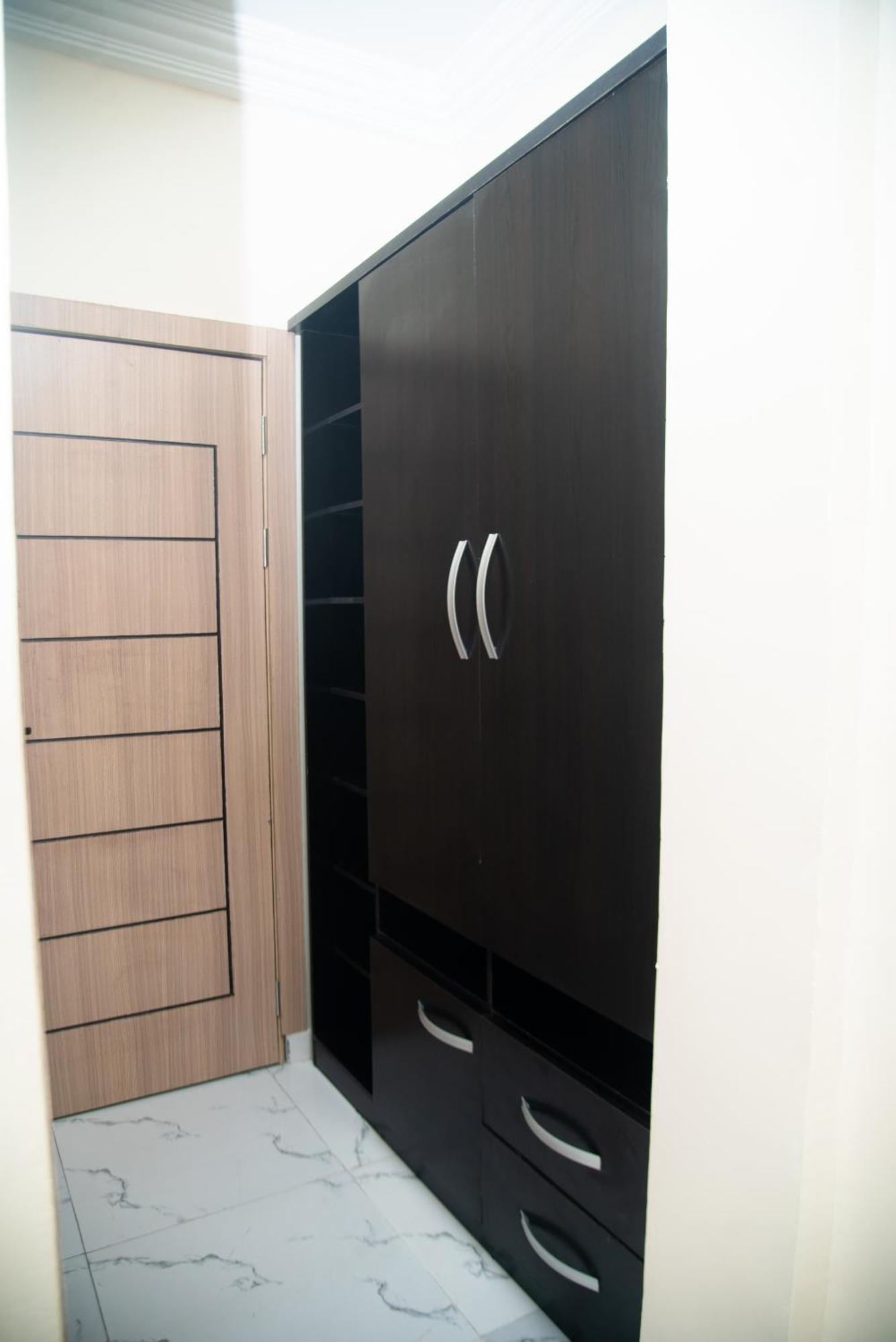 Aylesbury Homes Luxury Apartments 레키 외부 사진